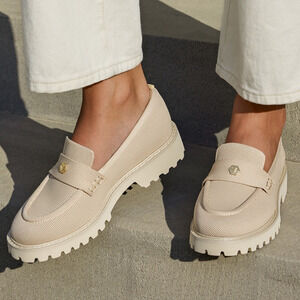 Vivaia Francesca Platform Chunky Penny Preppy Minimalist Almond Loafer 9-9.5